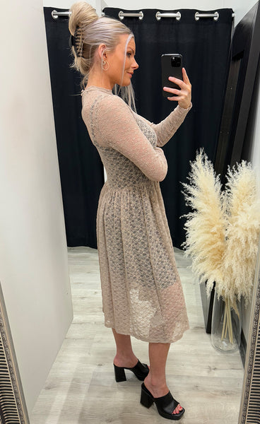 Lacey dress - taupe