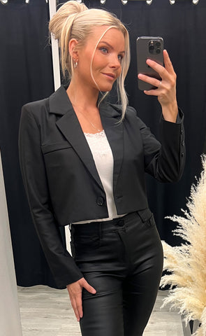 Alexandra cropped blazer - black