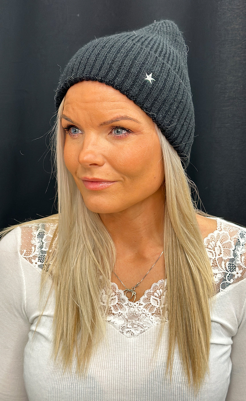 Star beanie - black