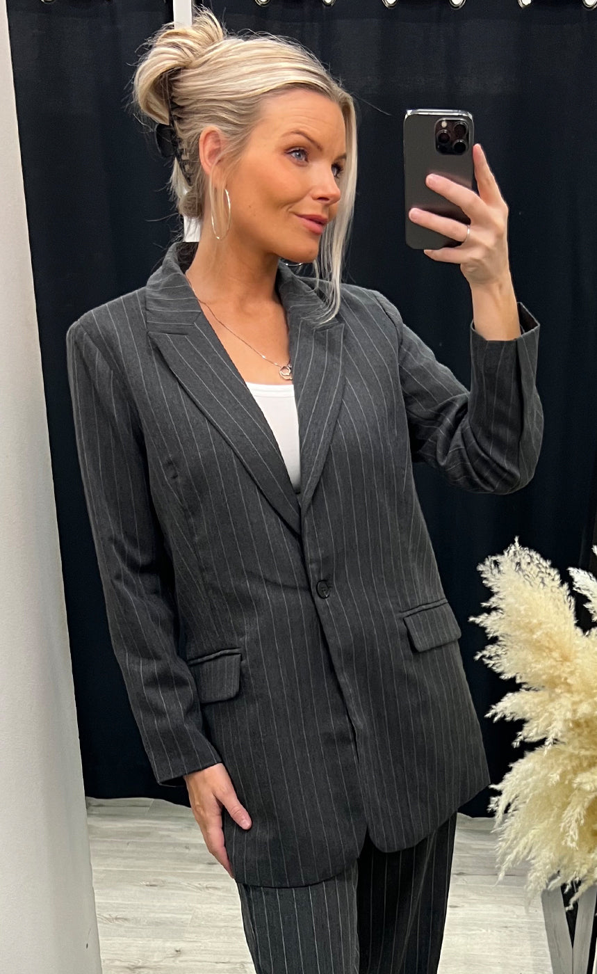 Elai oversize blazer - grey pinstripe