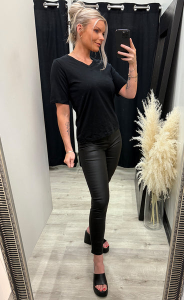 Viktoria v-neck - black