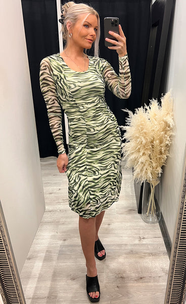 Ista dress - green zebra